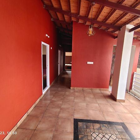 Chikmagalūr Gubbi Goodu Inn Homestay מראה חיצוני תמונה